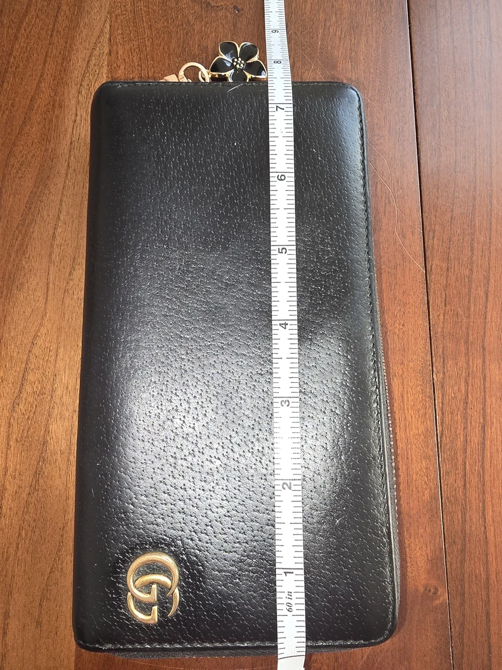 Genuine Gucci Marmont Black Leather Zip Around Wallet with Gold GG Logo, EUC
